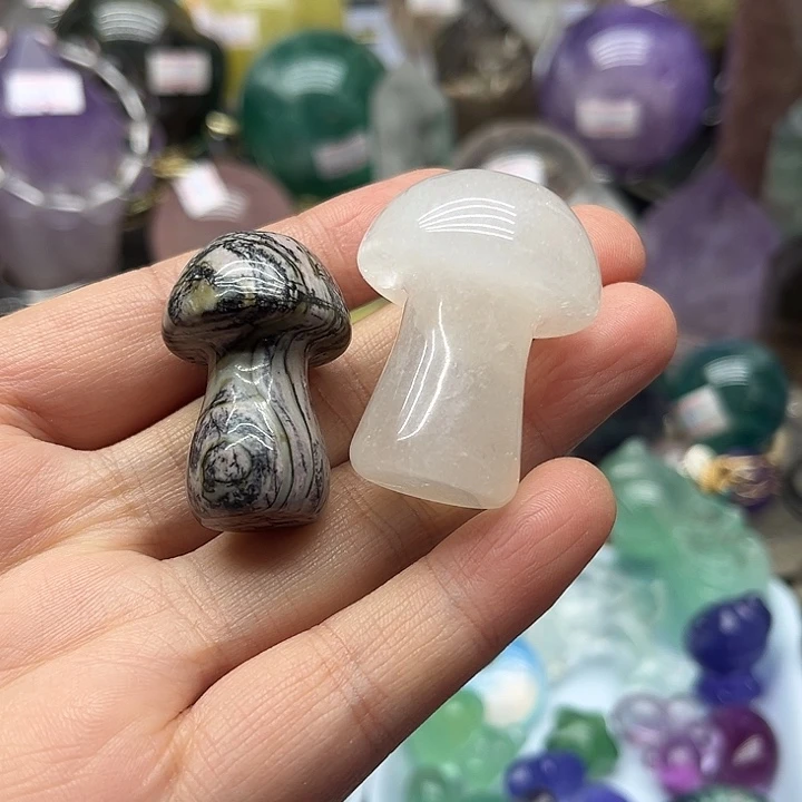 未镶嵌水晶珠宝半成品63克蘑菇