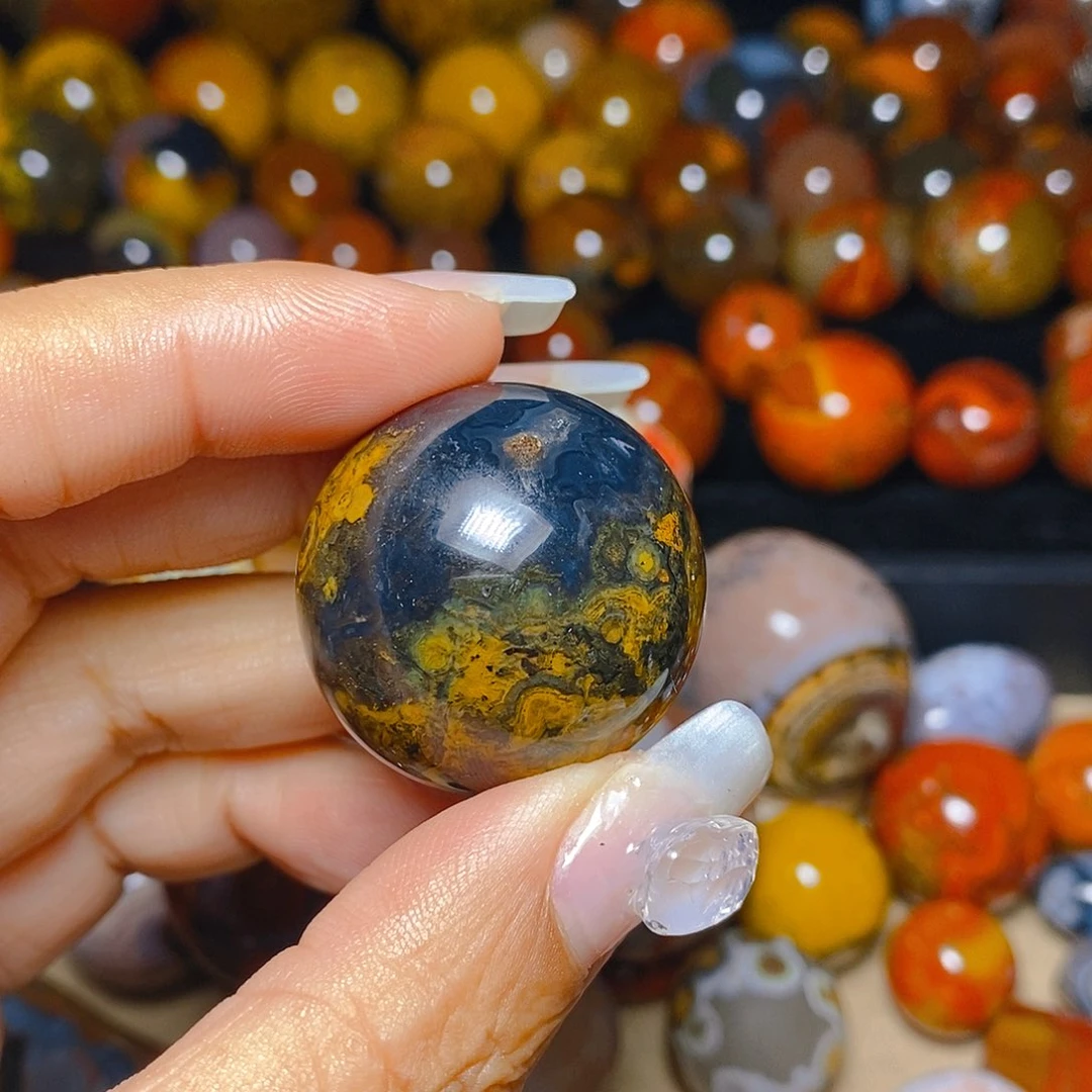 未镶嵌颈饰玛瑙/玉髓我*