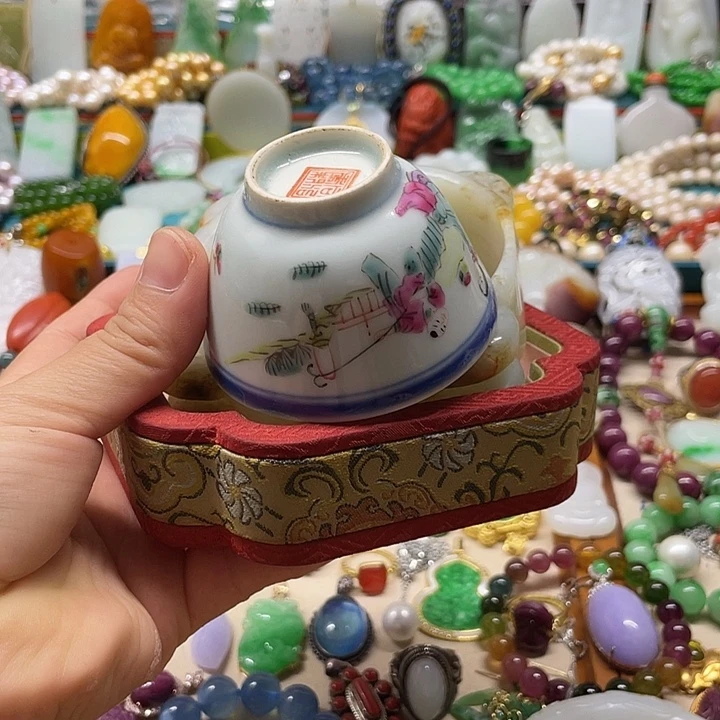 妙***)青花手绘小主人杯