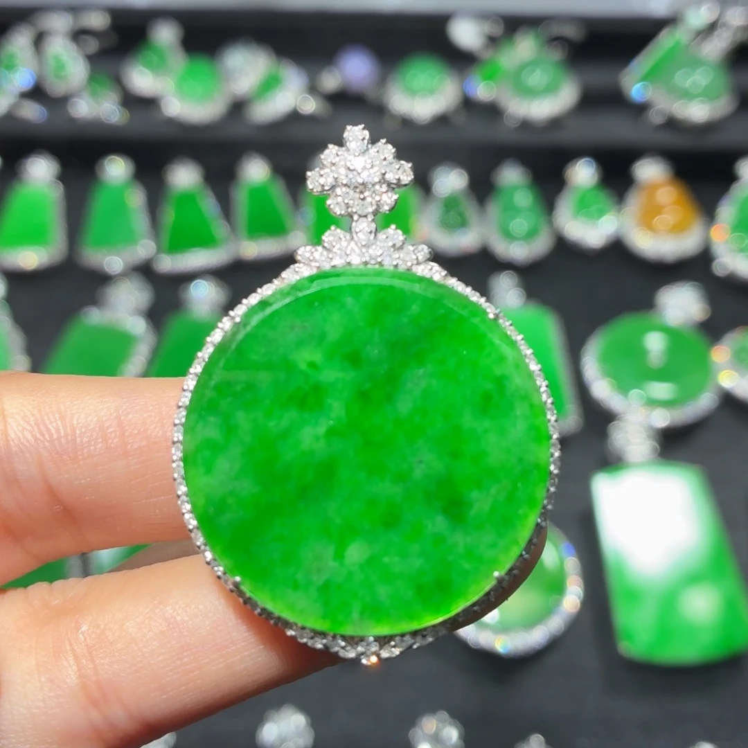 翡翠18K金镶嵌吊坠(不含链)147号