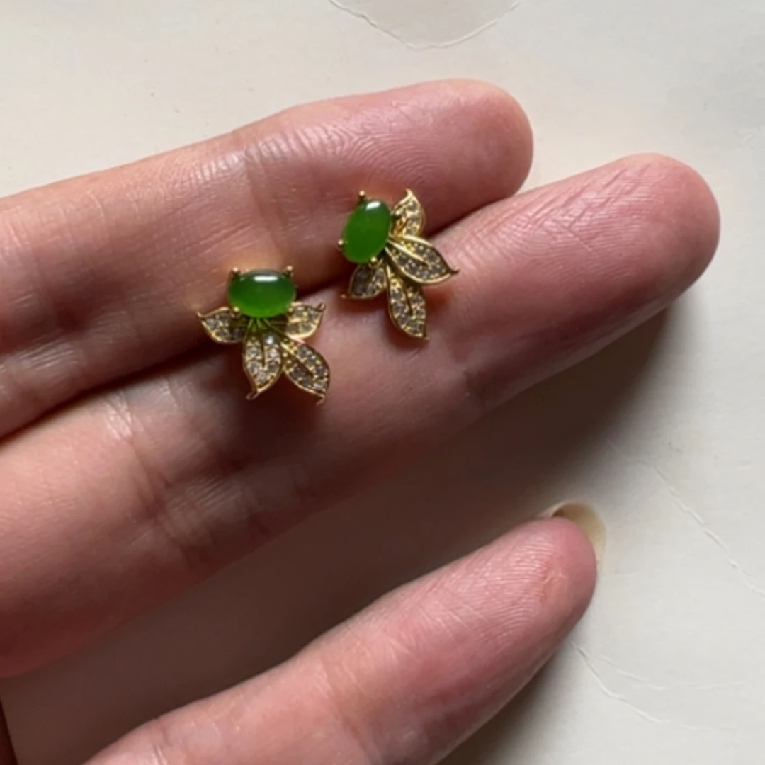 【闪购商品】银S925镶嵌和田玉（碧玉）耳饰