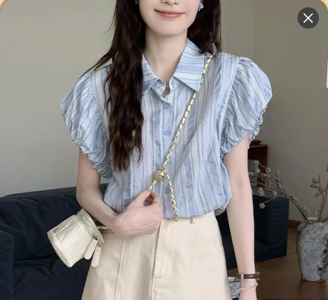 气质蓝色条纹短袖衬衫女2025夏季设计感小众泡泡袖高级感衬衣上衣