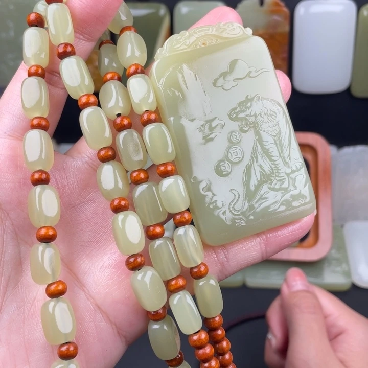 新疆昆仑山料，一物一拍