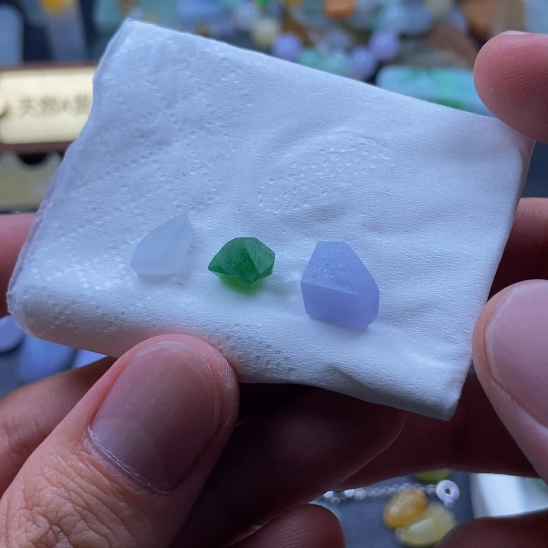 定制翡翠未镶嵌随形戒面，包精工，材料，400