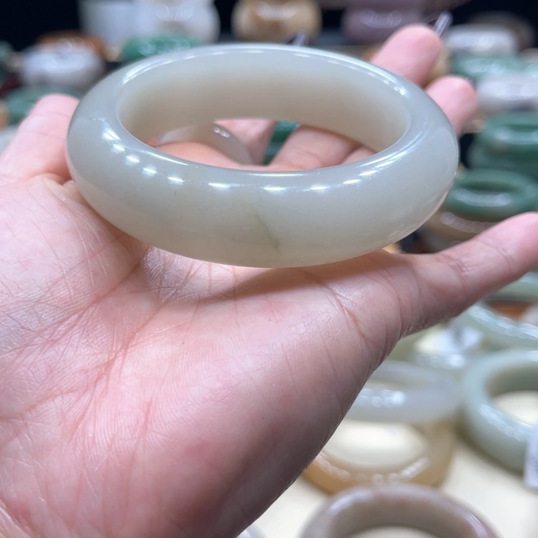 石英质玉手镯合金