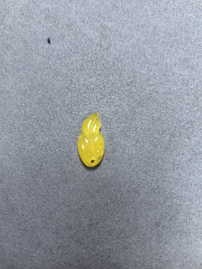 A124号金色树叶小吊坠