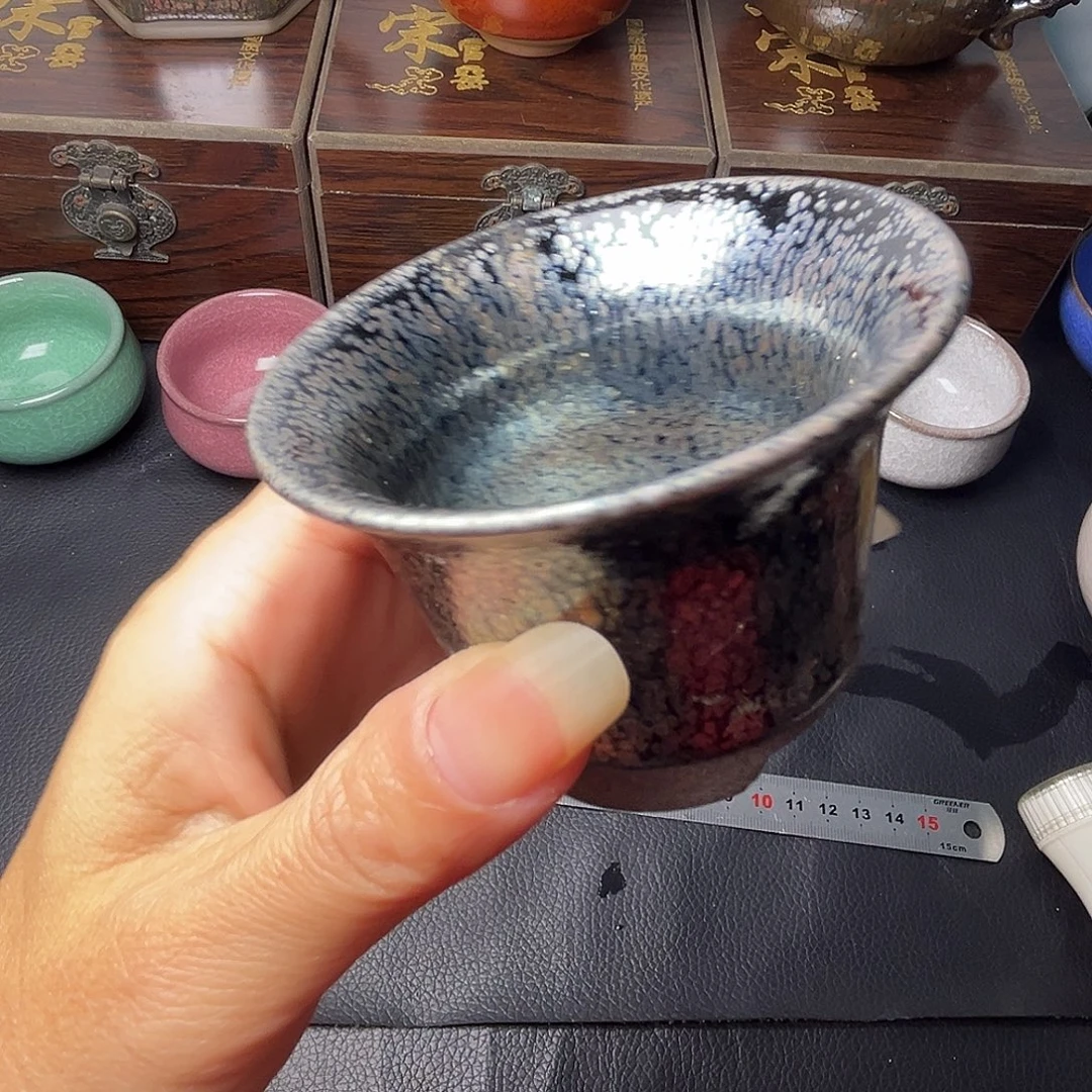 茶盏这几位朋友在这里做一