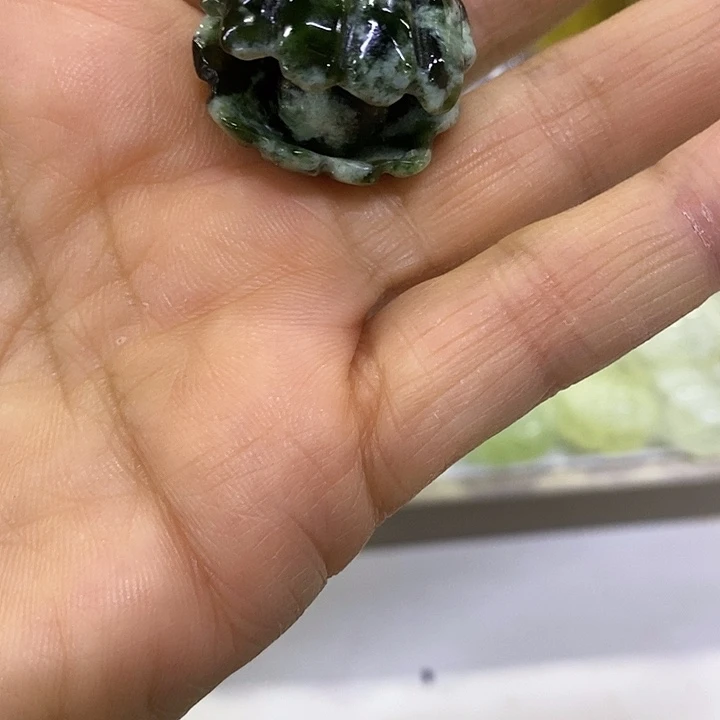合金蛇纹石玉颈饰