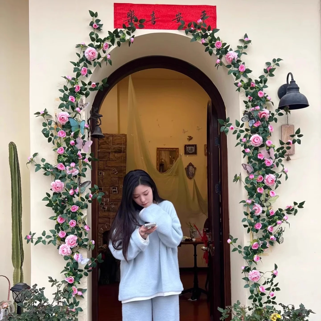 仿真玫瑰花藤条藤蔓空调管道缠绕装饰美化墙面绢花遮挡挂壁式假花