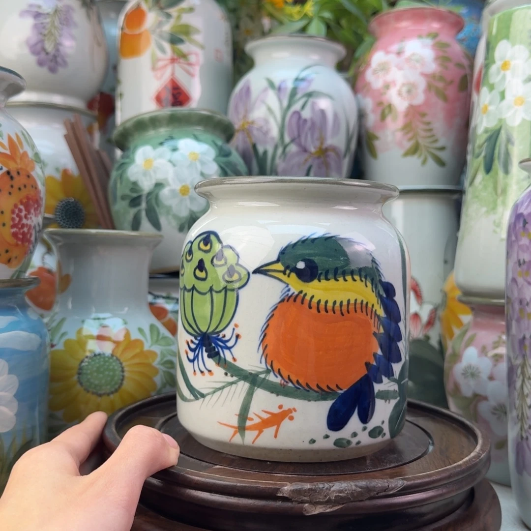 景德镇纯手绘陶瓷花瓶