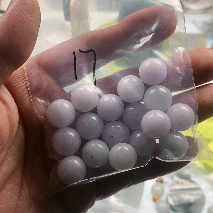 翡翠挂件未镶嵌豪***剑毛