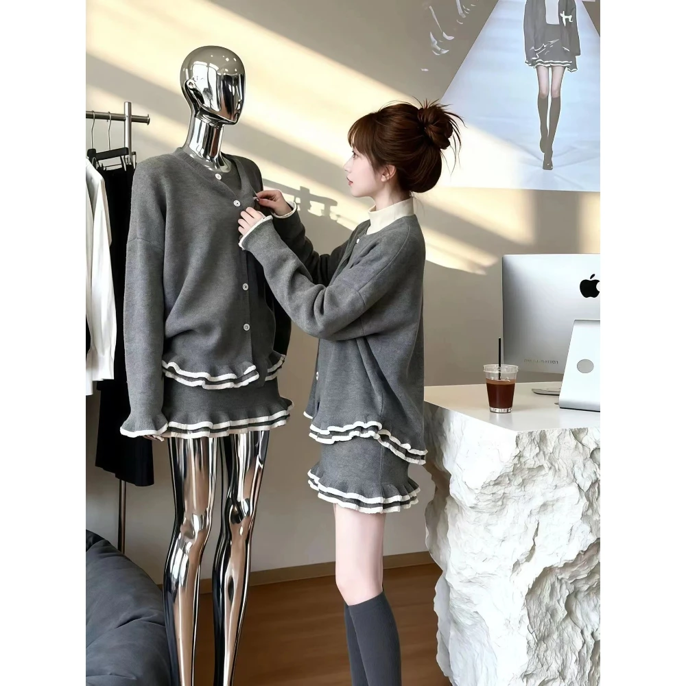 韩系穿搭减龄小香风撞色花边针织开衫女秋冬小个子a字半身裙套装