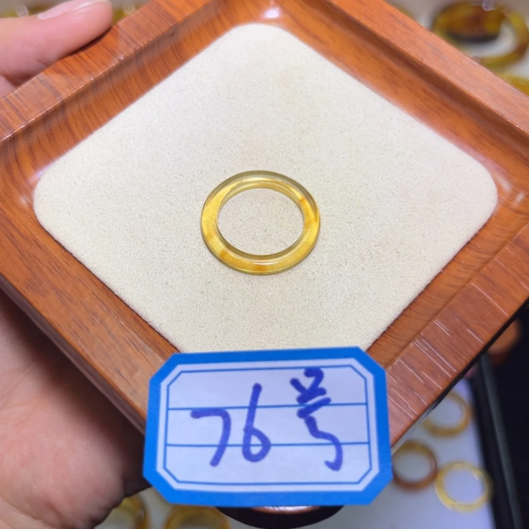 琥珀未镶嵌手镯戒指14/76号）