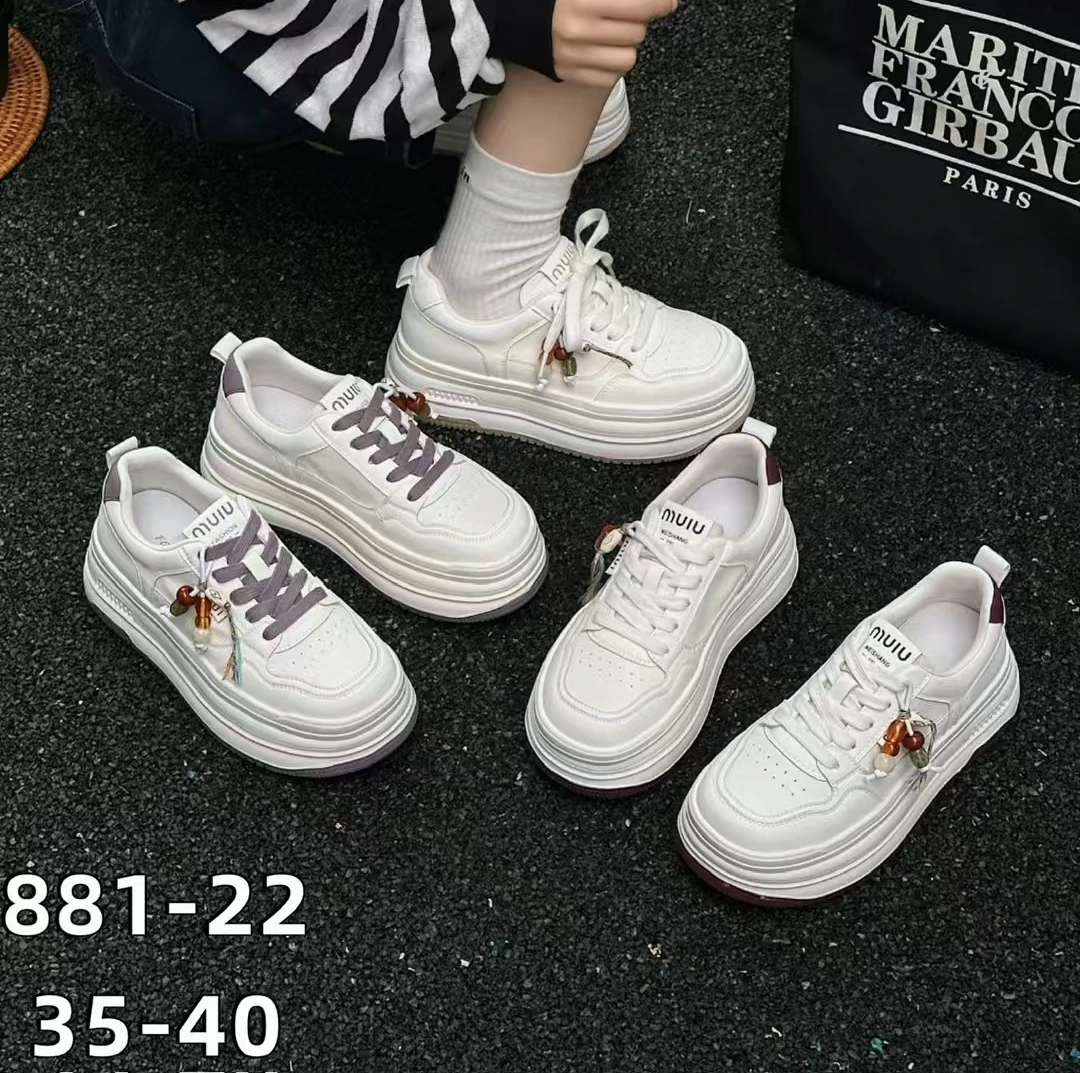 厚底运动休闲鞋圆头秋季休闲板鞋休闲鞋潮鞋女鞋ins