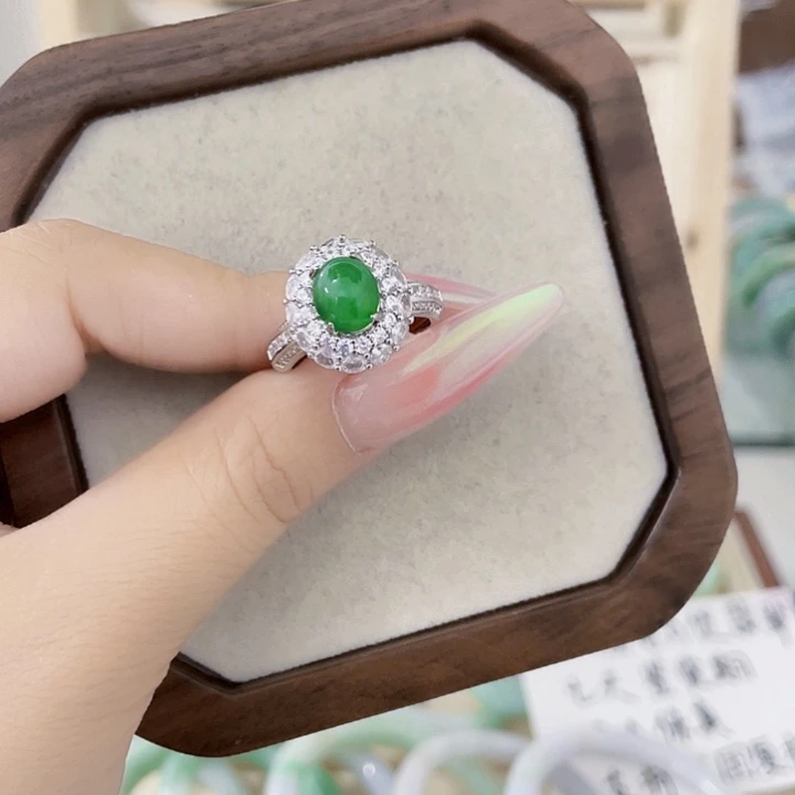 翡翠未镶嵌颈饰天然翡翠A货