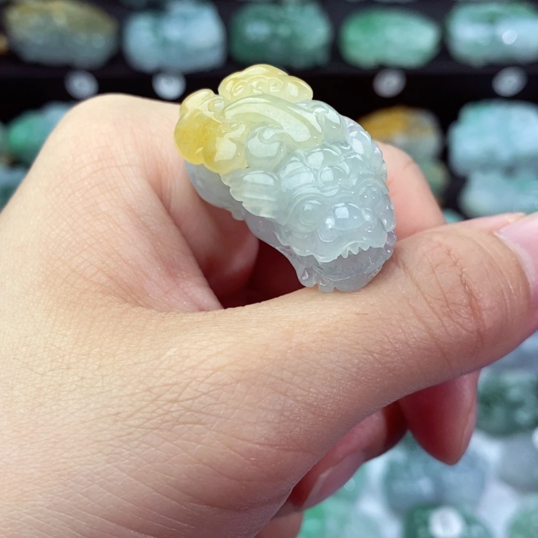 翡翠颈饰未镶嵌天然