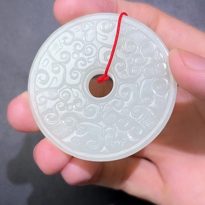 和田玉未镶嵌挂件雨**虹