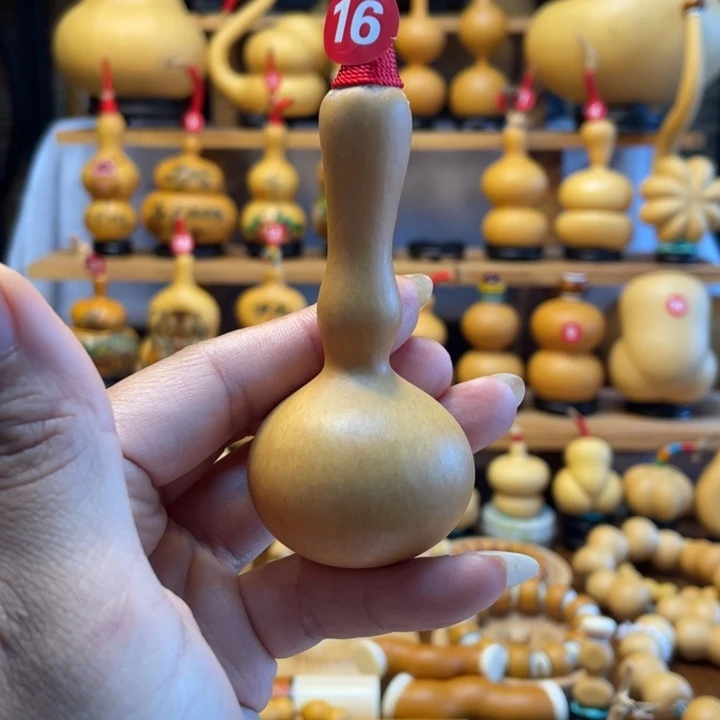 浅**白天然葫芦自然生长