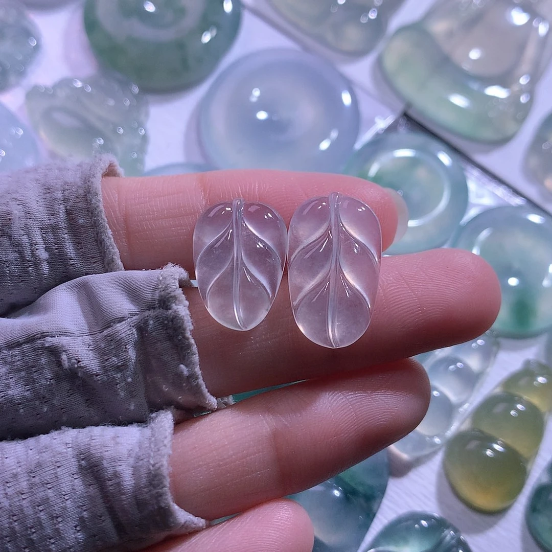 颈饰未镶嵌翡翠一对