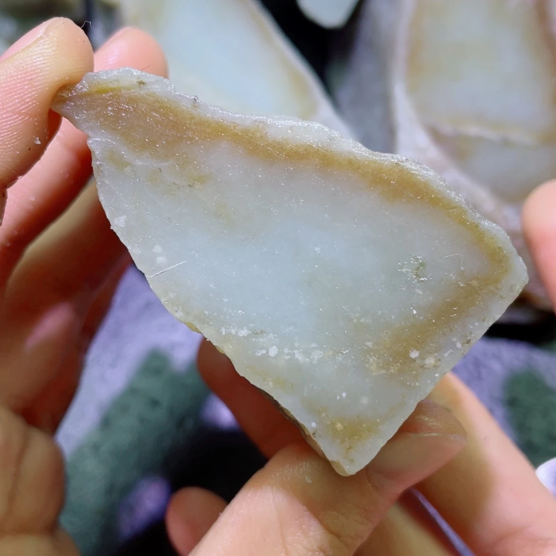 和田玉未镶嵌珠宝半成品