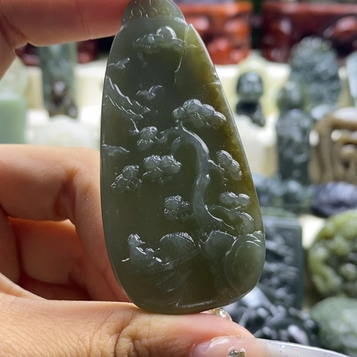 和田玉颈饰未镶嵌