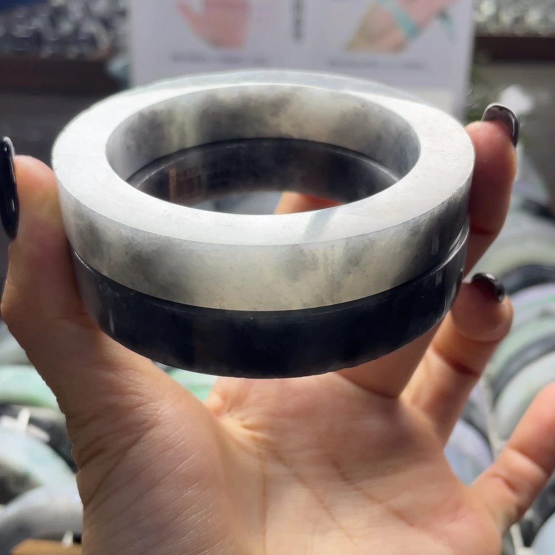 定制翡翠未镶嵌定制翡翠手镯