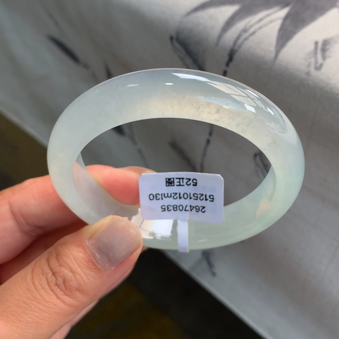 翡翠未镶嵌手镯冰晴起光性价比推荐