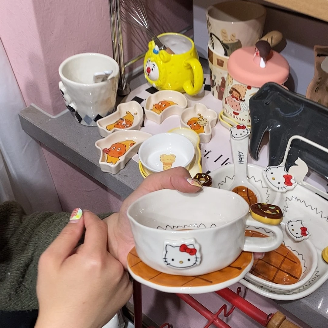 陶瓷KT咖啡杯一个