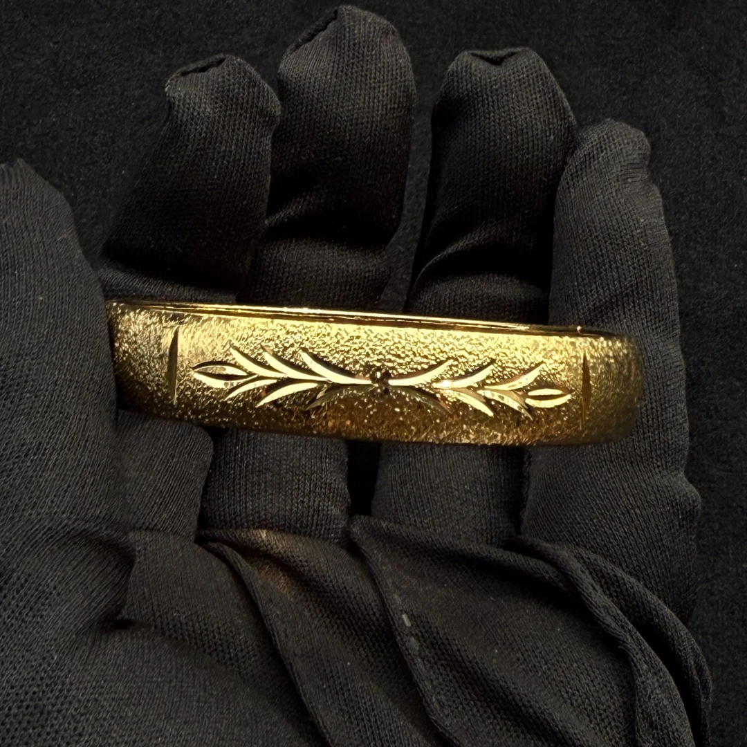 007精美卡扣手镯