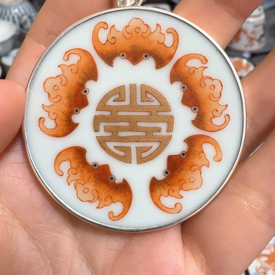 尚***居瓷片金五福挂件一个
