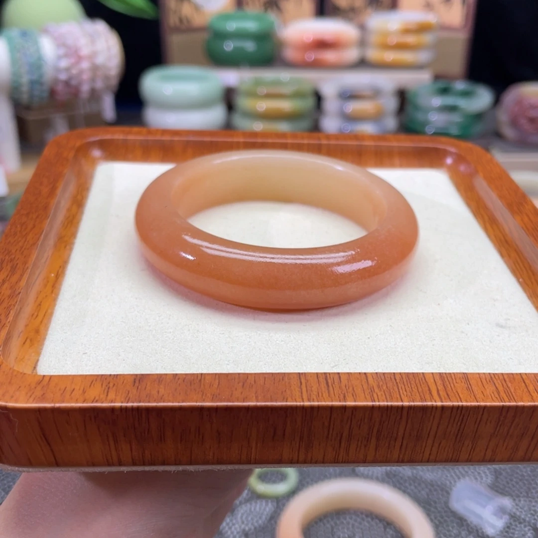 石英质玉未镶嵌手镯