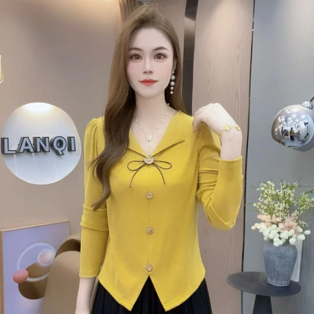 A8889洋气长袖T恤女V领新款时尚宽松减龄遮肚显瘦百搭上衣