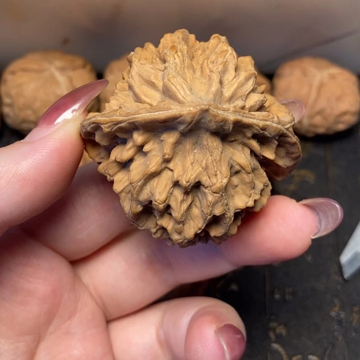 微***变文玩核桃吊坠文玩核桃异形单只