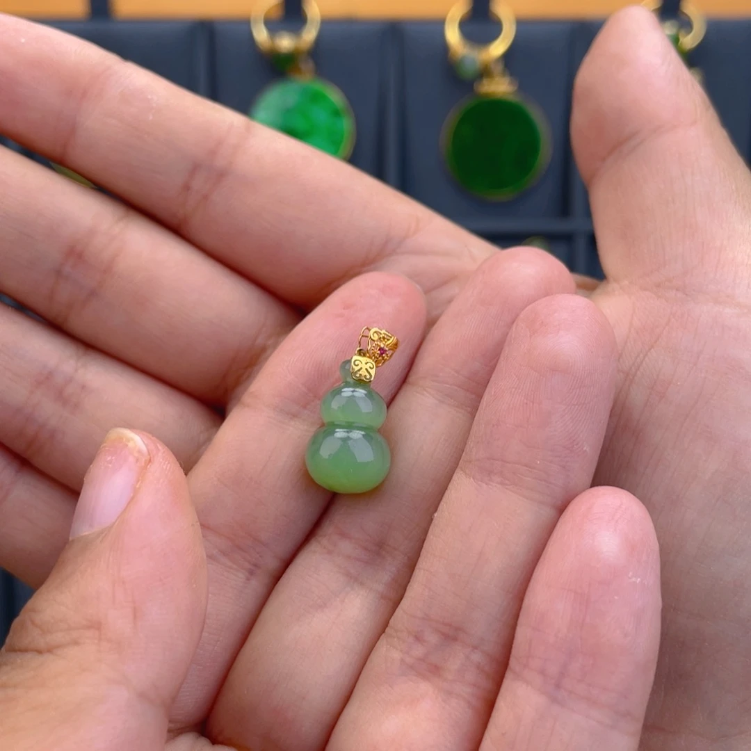 和田玉（碧玉）18K金镶嵌吊坠(不含链)葫芦吊坠