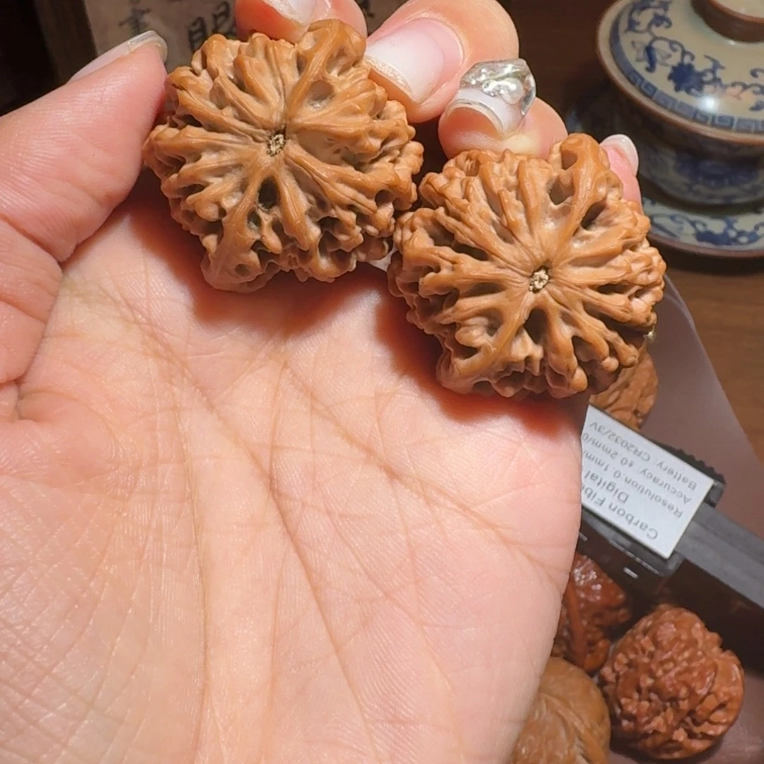 文玩核桃吊坠秦闷