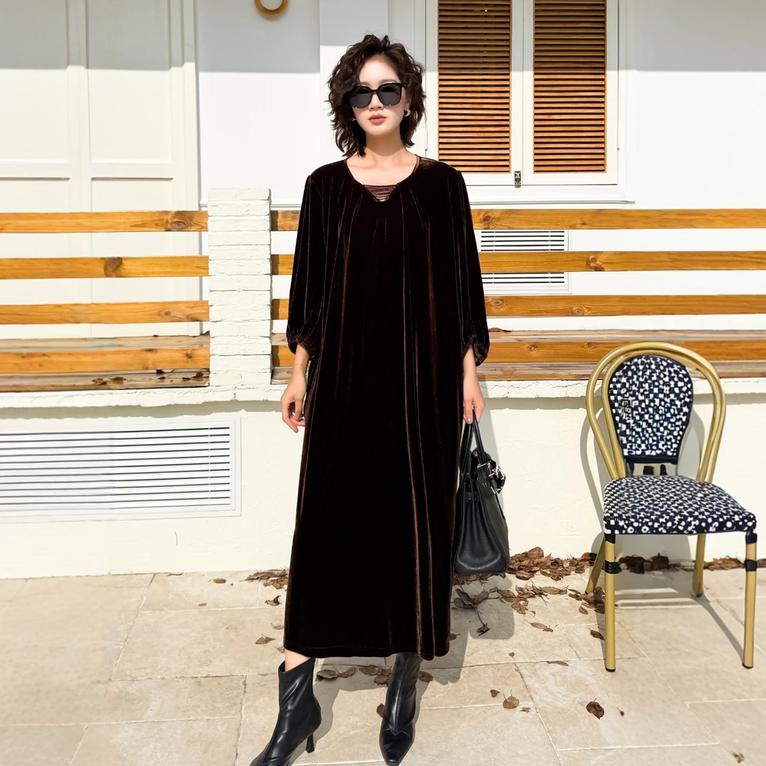 26090秋复古大码高级感轻奢丝绒宽松显瘦连衣裙减龄遮肉优雅长裙