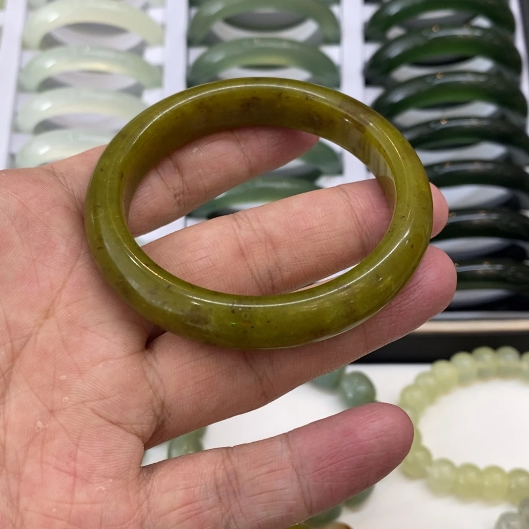 蛇纹石玉未镶嵌手镯55