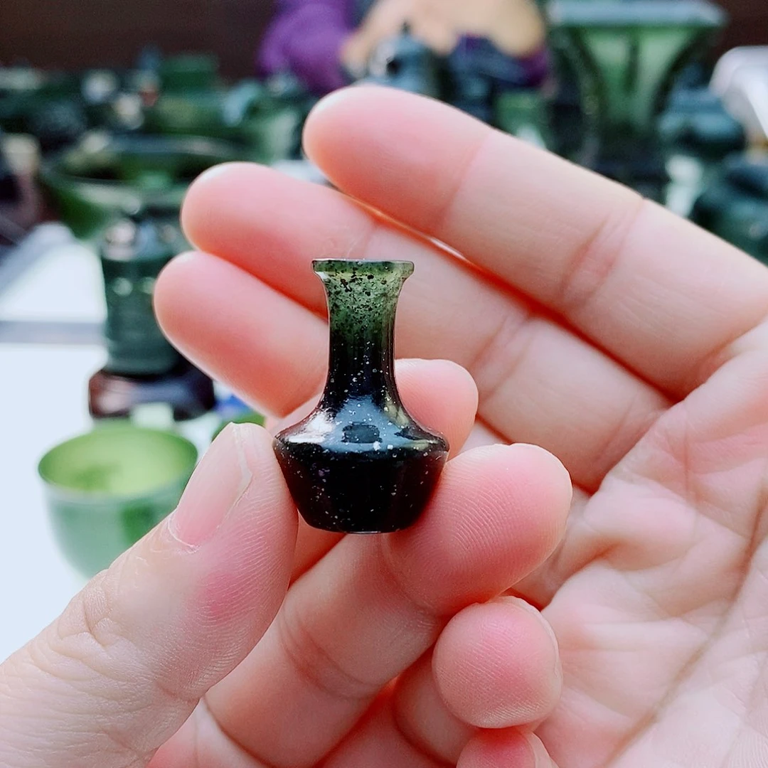 未镶嵌和田玉（青玉）摆件