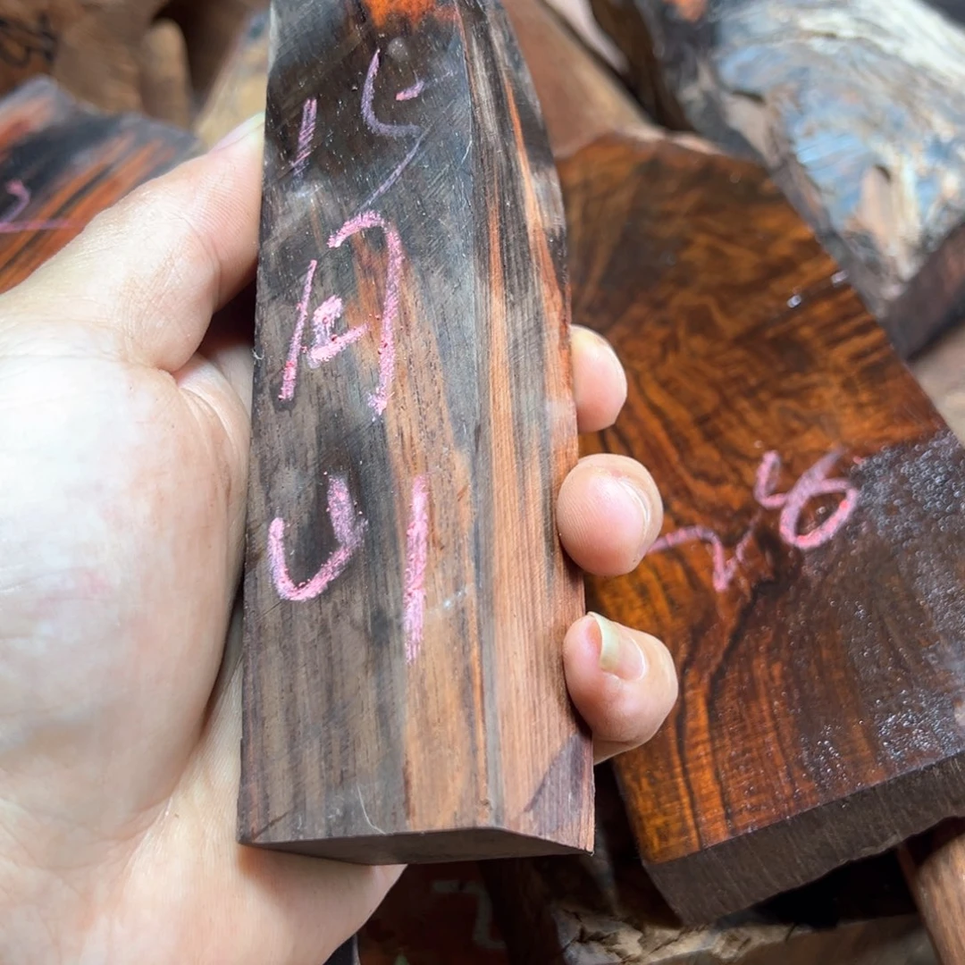 月***樱交趾黄檀（大红酸枝）