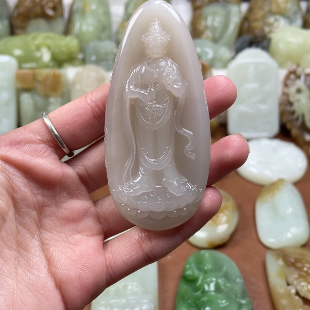 和田玉未镶嵌颈饰