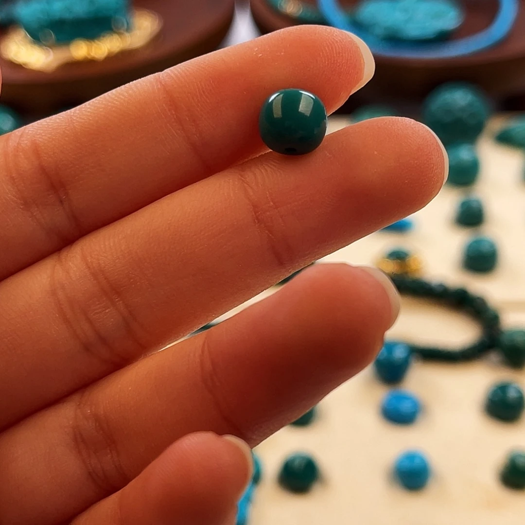 绿松石未镶嵌把件