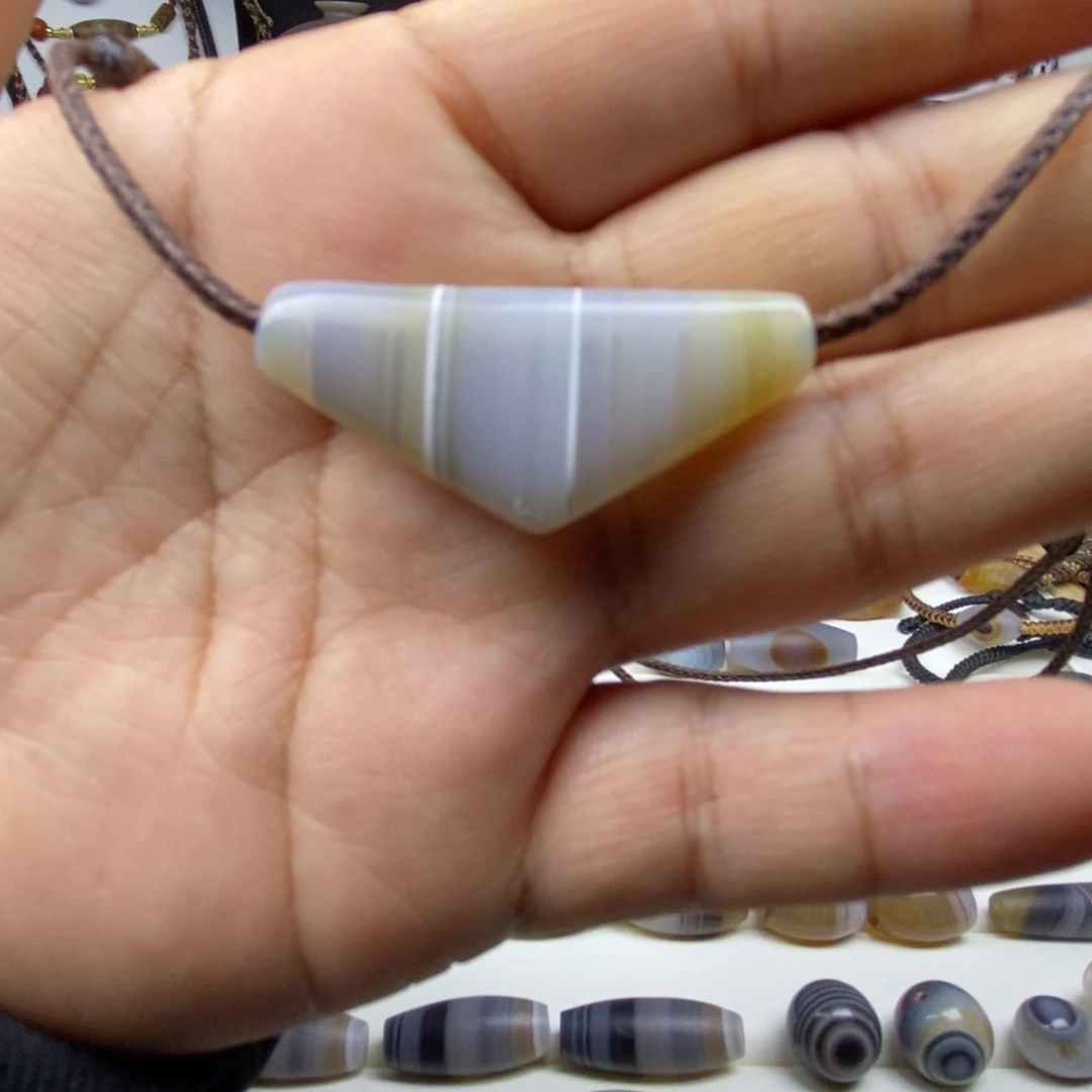 未镶嵌颈饰玛瑙/玉髓锁骨