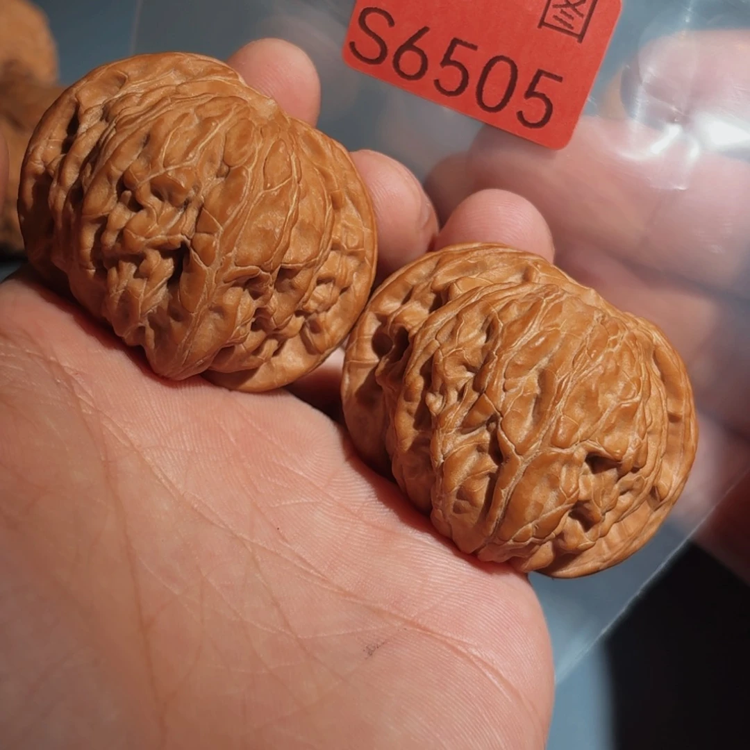 文玩核桃把件磨盘