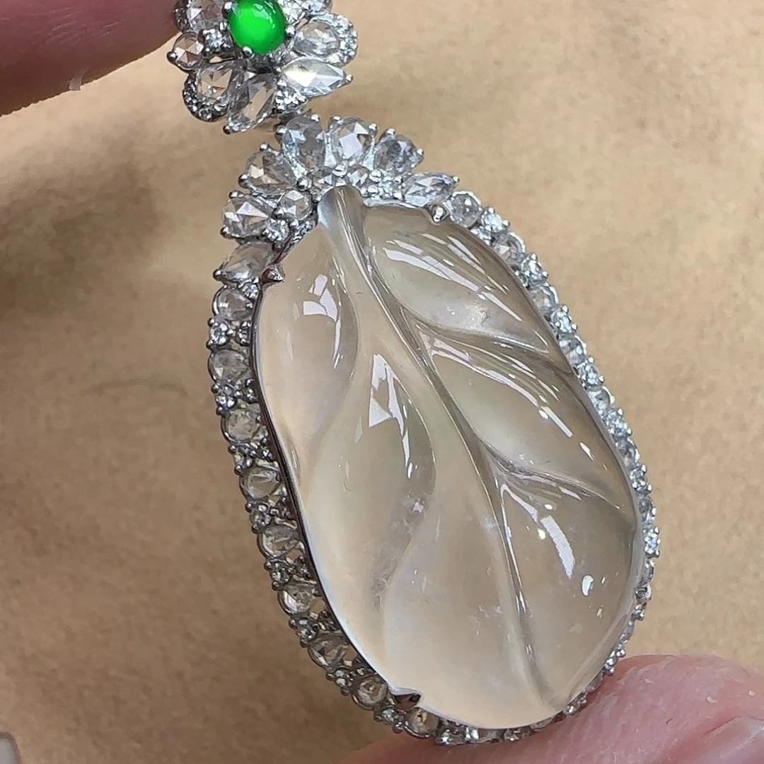 翡翠颈饰18K金镶嵌玲天然翡翠