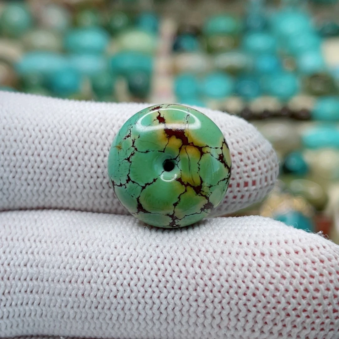 未镶嵌绿松石颈饰