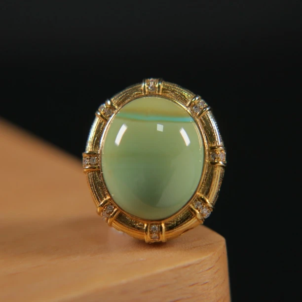 原矿绿松石18K水波纹背云,裸石10.4×13×5.5mm,外围15×17.3×7.5mm