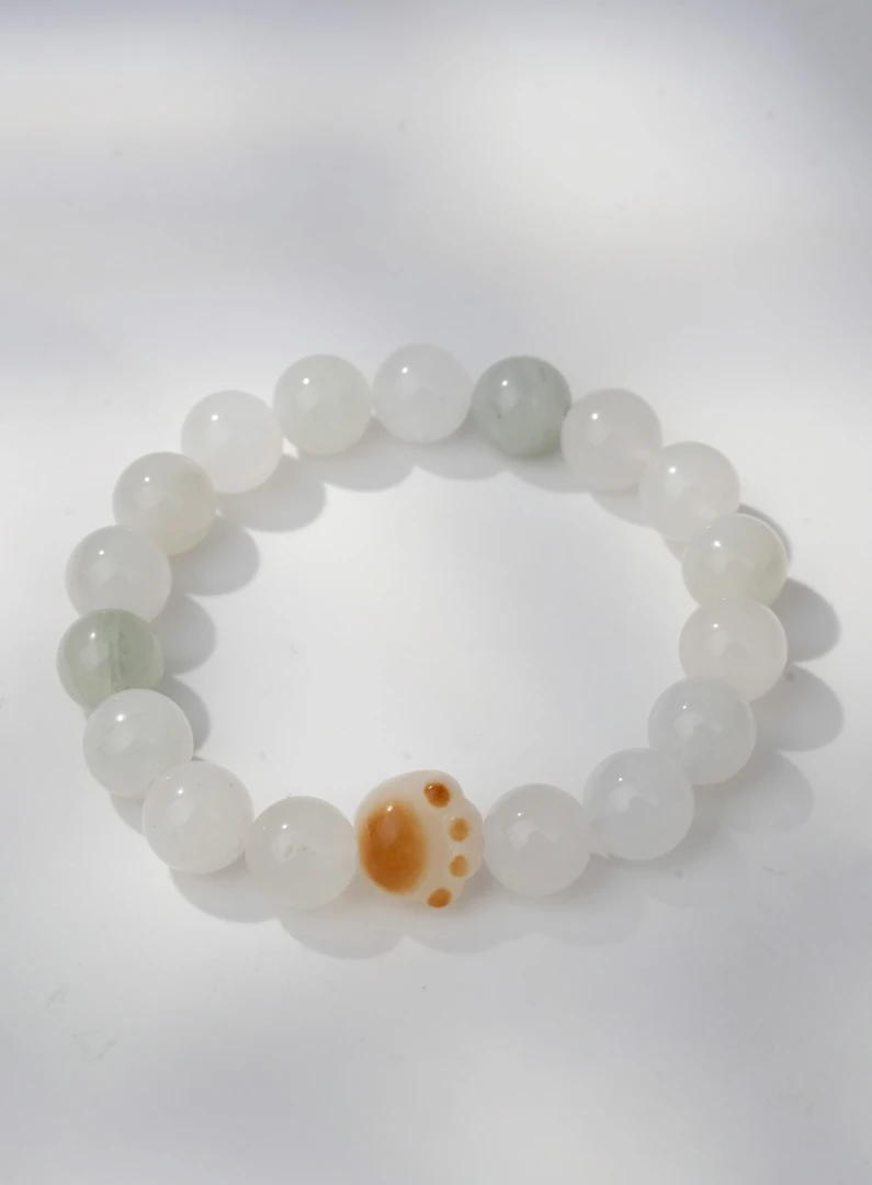 K-072猫爪石英质玉手串