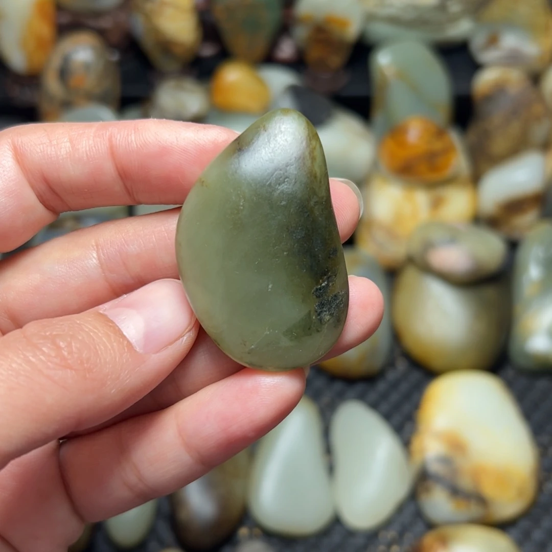 和田玉（青玉）A14未镶嵌