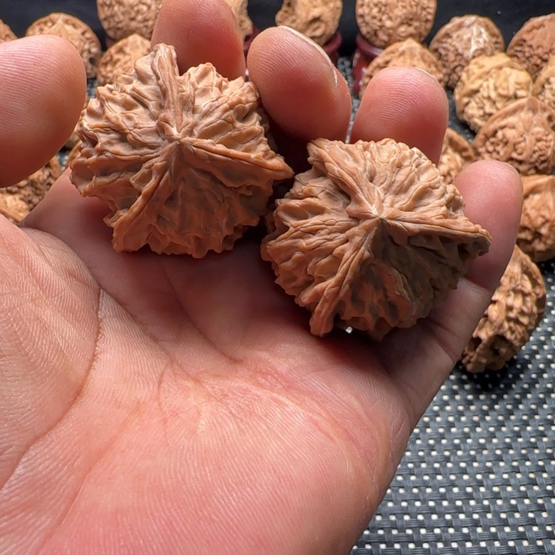 文玩核桃吊坠全品盘山三棱38