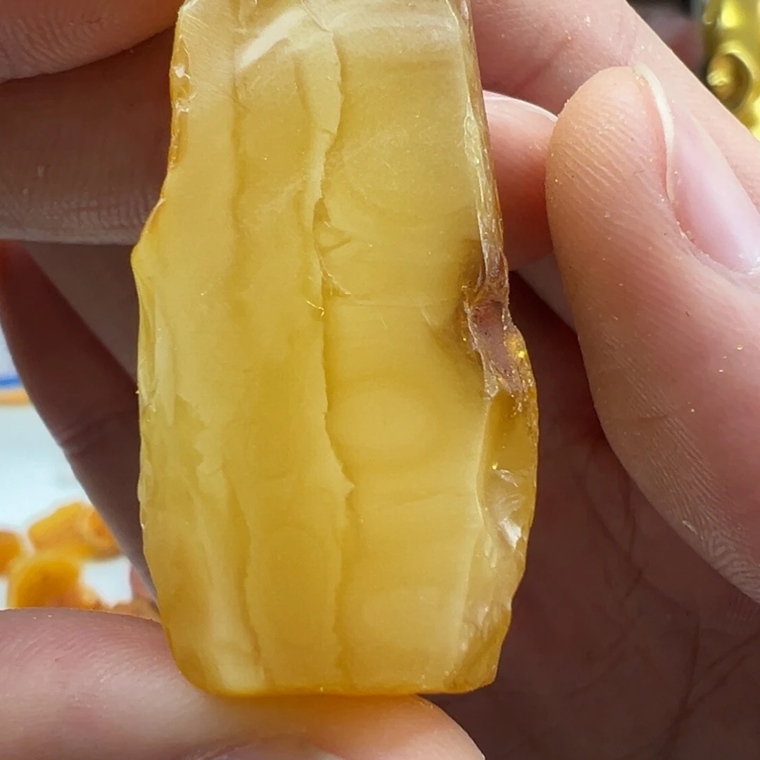 定制琥珀小*肝蜜蜡定制